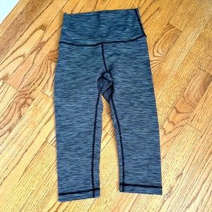 Lululemon 15” crop leggings